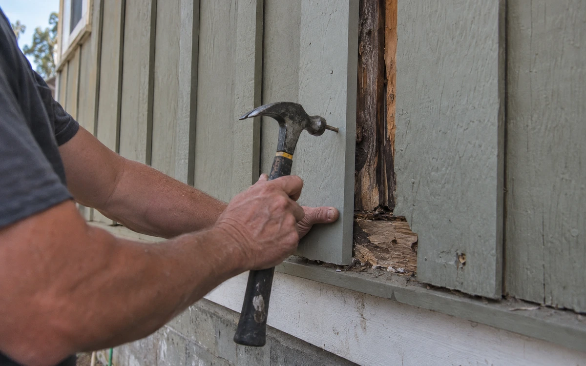 Board and batten siding repair contractor